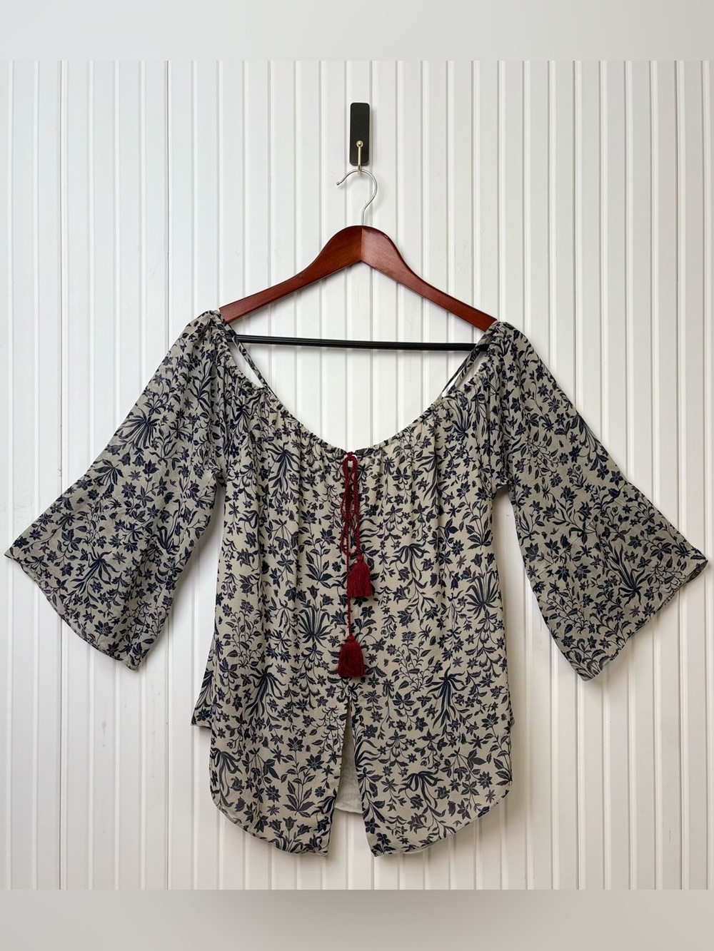 Figue Floral 100% Silk Top S Off Shoulder Flare Sleeve Bohemian Hippie Cottage